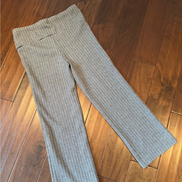 Joyncleon Maternity Pants - Picture 2 of 4